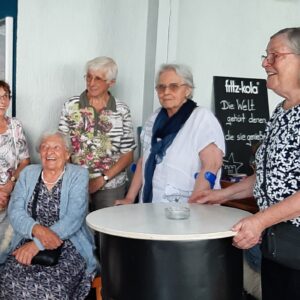 Kaffee im Grünen im August