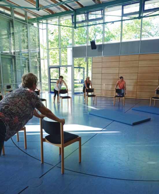 Stuhl-Yoga – Stuhl-Gymnastik